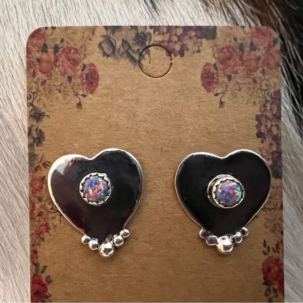 Purple Balloon Opal Heart Shaped Navajo Stud Earrings Sterling Silver 44 Gms 49$